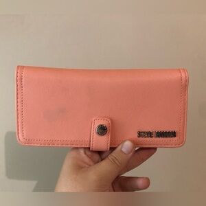 5/$15 • Steve Madden Pink Wallet